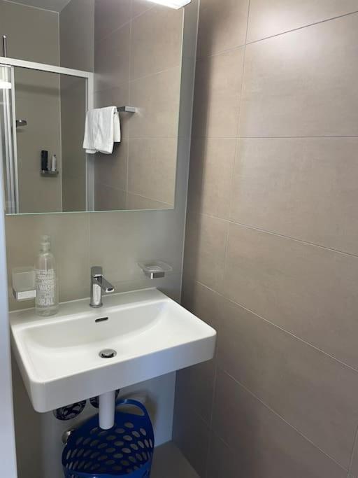 Joli Studio Confortable ! Prilly Esterno foto