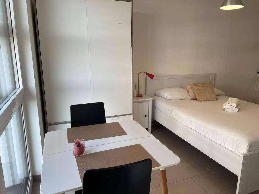 Joli Studio Confortable ! Prilly Esterno foto